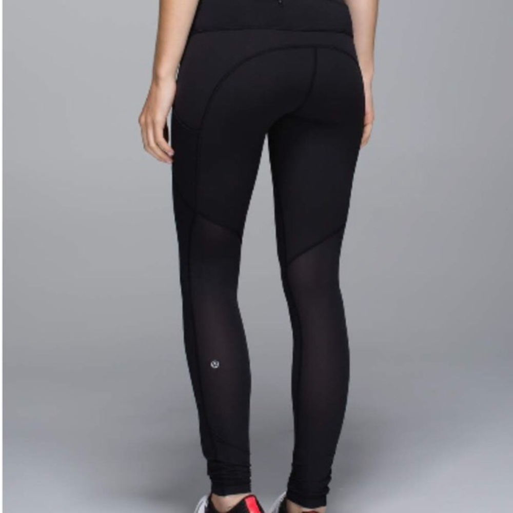 Lululemon Luxtreme mesh back leggings, black, sz 6